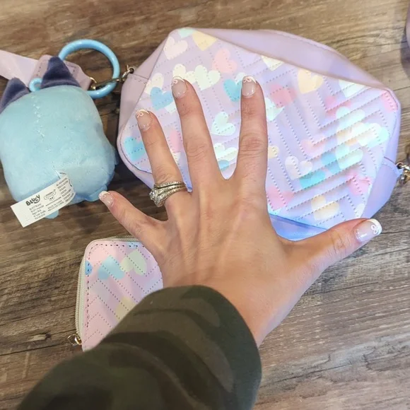 Bluey Across The Body Bag With Bag Charm With Matching Wallet - Picture 8 of 10